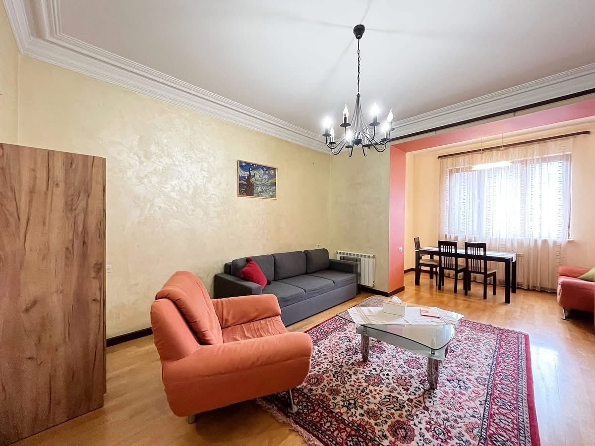 2 bedroom apartment near Cascade — photo 1